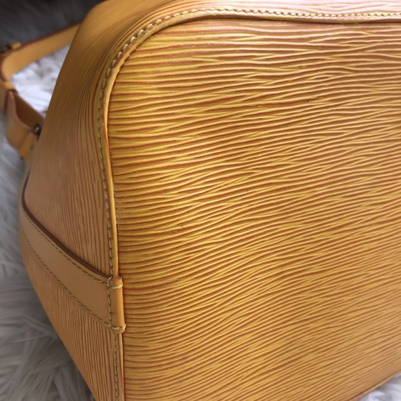 ❗️SOLD LV Epi Petit Noe in Tassil yellow - Picture 4 of 9
